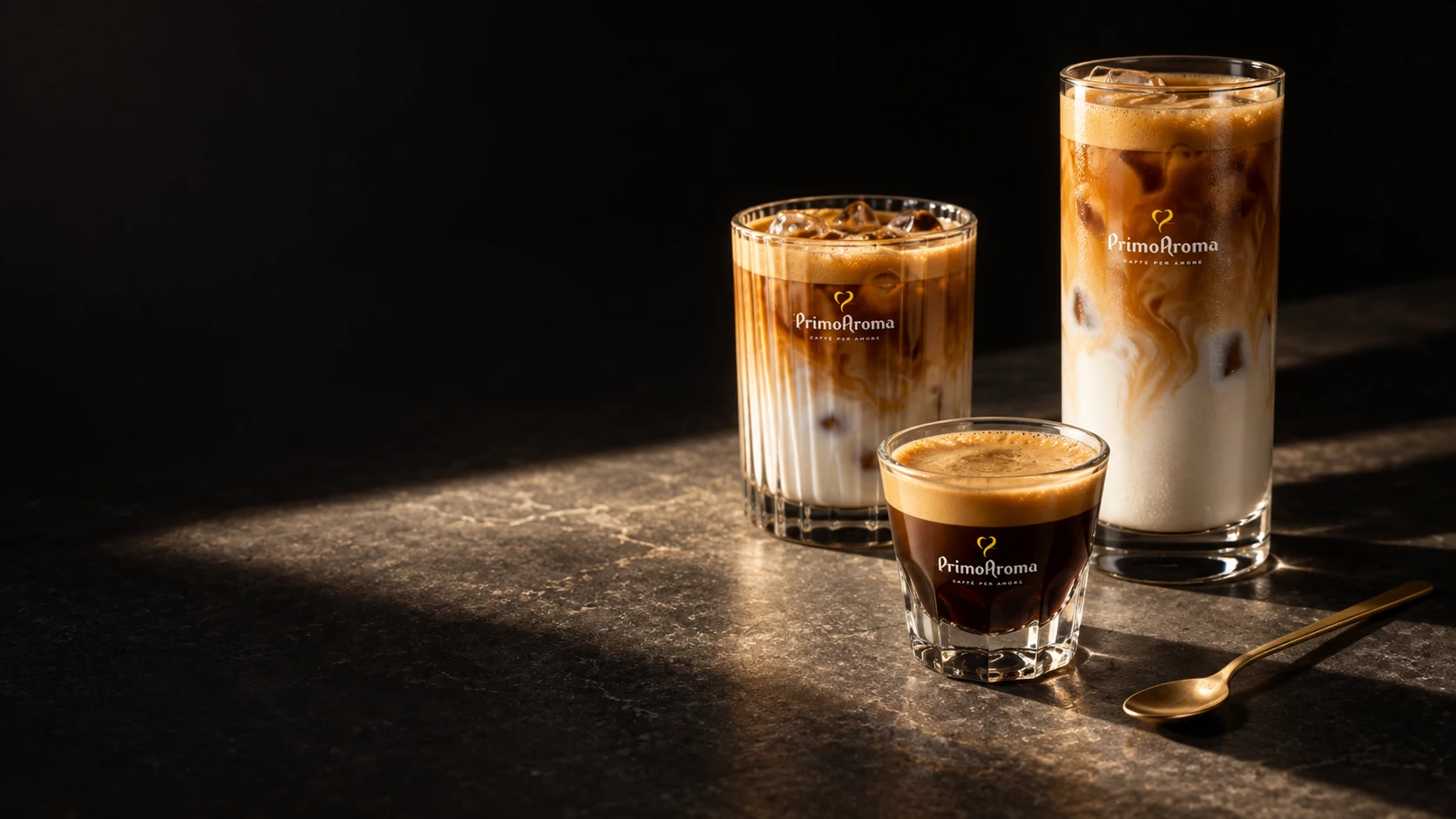 Espresso und Eiskaffee in Primo-Aroma-Gläsern